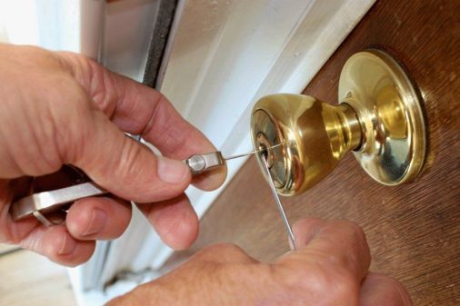 Aerturas de puertas en gandia